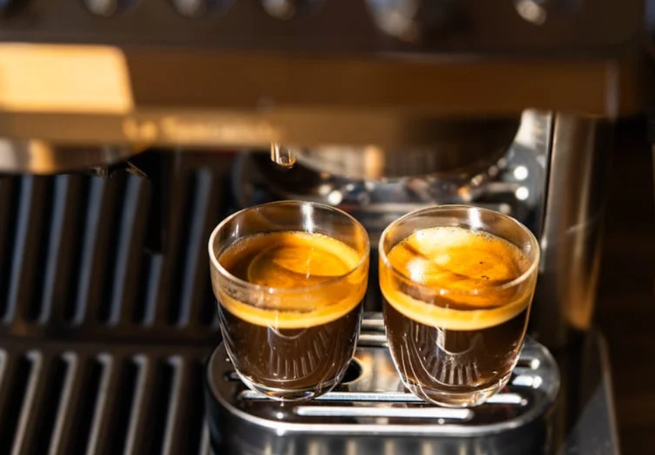 Jak ustawić ekspres do kawy Saeco?